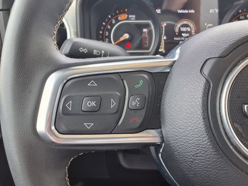 Used 2025 Jeep Wrangler Unlimited Sahara AWD/4WD image 22