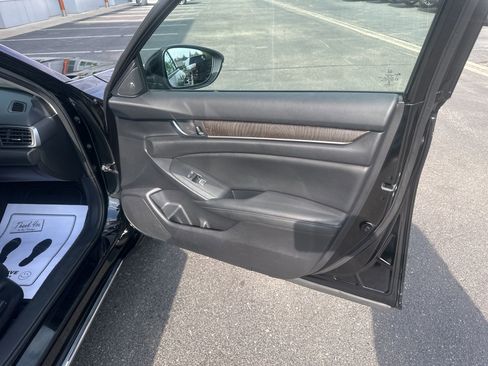 Used 2020 Honda Accord EX-L image 11