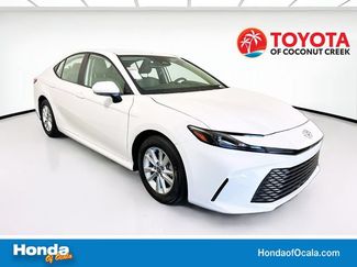 Used 2025 Toyota Camry LE FWD video 1