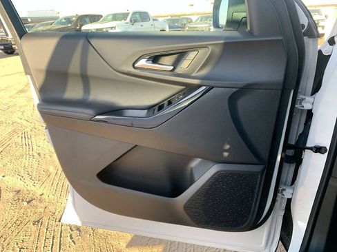 Certified 2026 Chevrolet Equinox LT FWD image 20