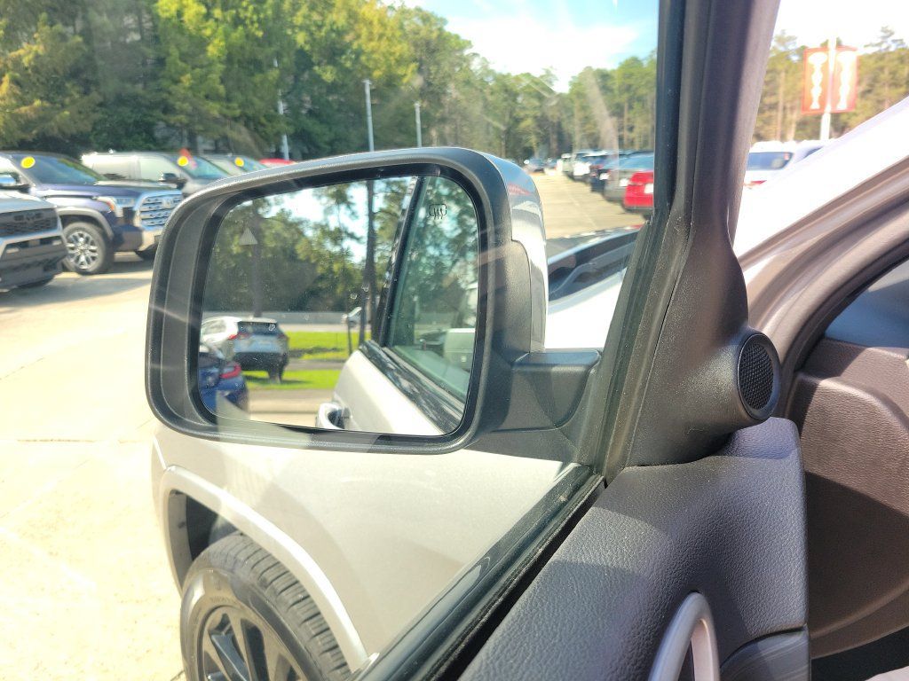 Used 2021 Jeep Grand Cherokee Laredo X RWD image 12