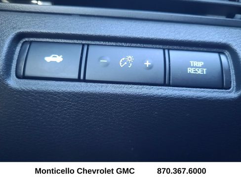 Used 2025 Nissan Altima 2.5 S FWD image 17