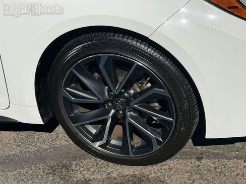 Used 2022 Toyota Corolla SE w/ Carpet Mat Package (TMS) image 7