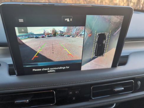 Used 2020 Lincoln Aviator Reserve w/ Elements Package Plus image 27