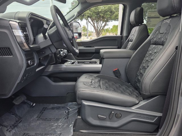 New 2026 Ford F250 Lariat w/ Black Appearance Package AWD/4WD image 13