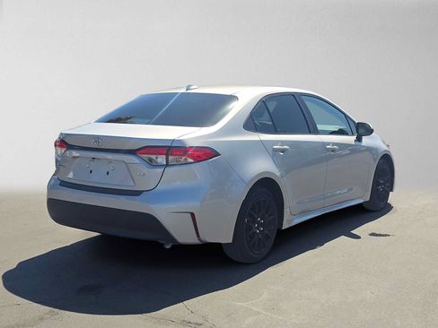 Certified 2023 Toyota Corolla LE FWD image 3