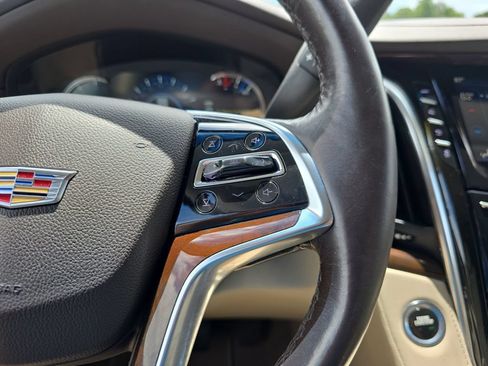 Used 2017 Cadillac Escalade 2WD image 23