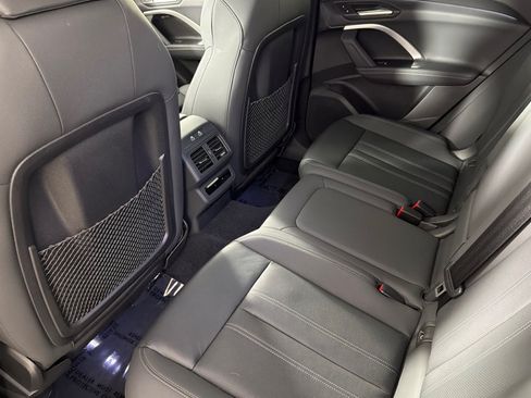 Used 2025 Audi Q5 Premium Plus w/ Premium Plus AWD/4WD image 11