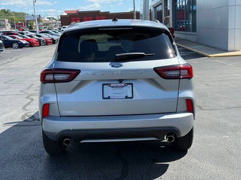 Used 2024 Ford Escape ST-Line w/ Tech Pack #1 AWD/4WD image 5