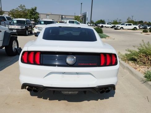 Used 2020 Ford Mustang GT Premium w/ Equipment Group 401A RWD image 3