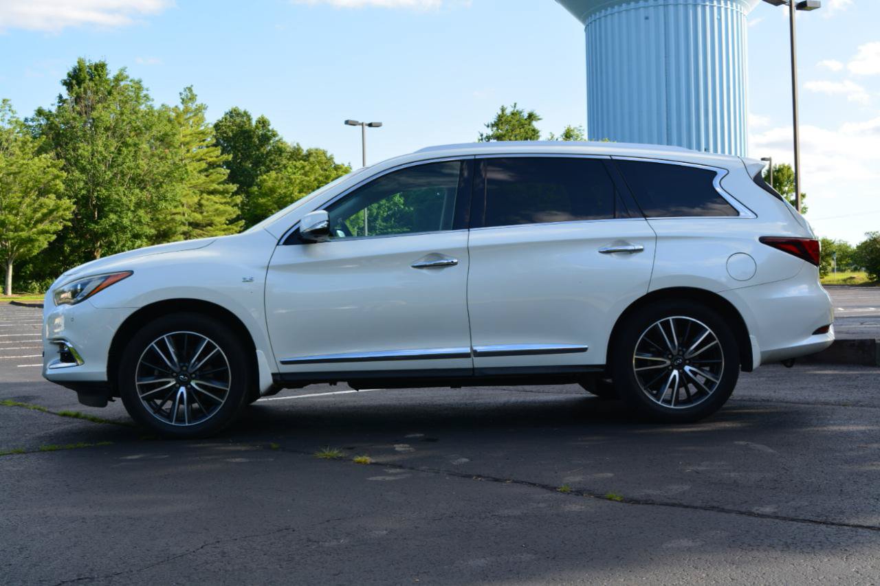 Used 2019 INFINITI QX60 Luxe w/ Sensory Package AWD/4WD image 8