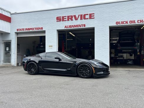 Used 2018 Chevrolet Corvette Z06 RWD image 17