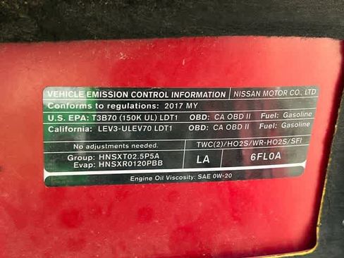 Used 2017 Nissan Rogue SV FWD image 28