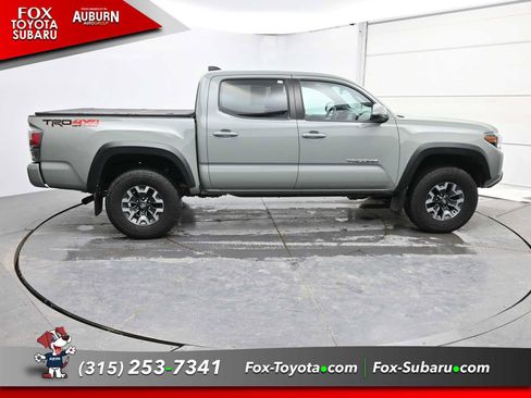 Used 2023 Toyota Tacoma TRD Off-Road image 14