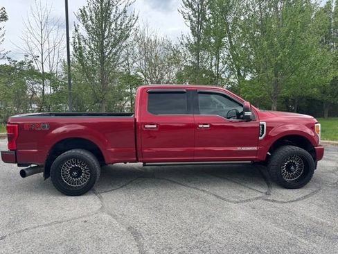 Used 2019 Ford F350 Limited image 2