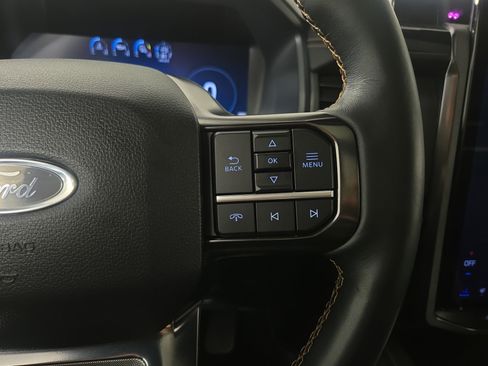 Used 2024 Ford Expedition Max Platinum AWD/4WD image 17