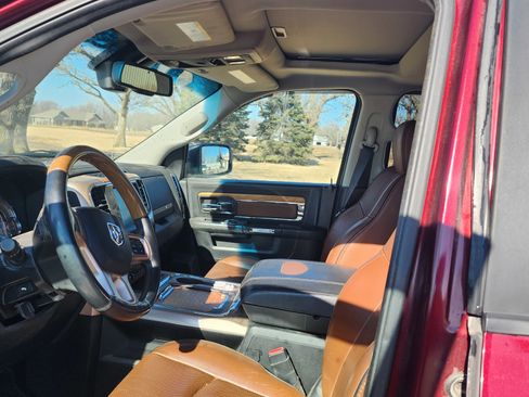 Used 2016 RAM 1500 Laramie Longhorn image 6