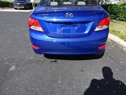 Used 2014 Hyundai Accent GLS w/ Option Group 2 image 9