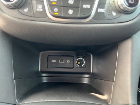 Certified 2024 Chevrolet Equinox RS image 15