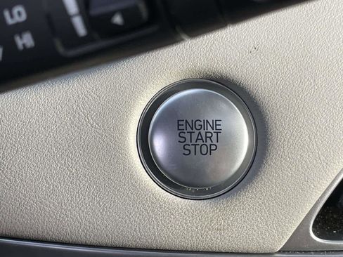 Used 2022 Hyundai Palisade SEL w/ 8P Bench Seat Package image 19