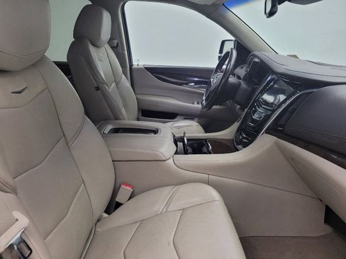Used 2016 Cadillac Escalade ESV Premium AWD/4WD image 21