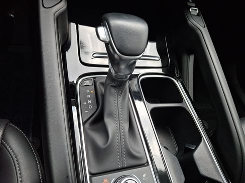 Certified 2024 Kia Telluride S w/ S Sunroof Package AWD/4WD image 17