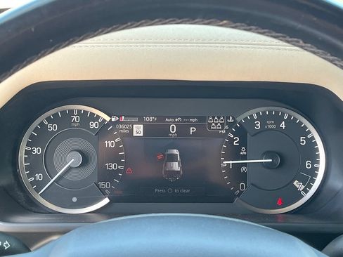 Used 2023 Land Rover Defender 110 X-Dynamic SE AWD/4WD image 21