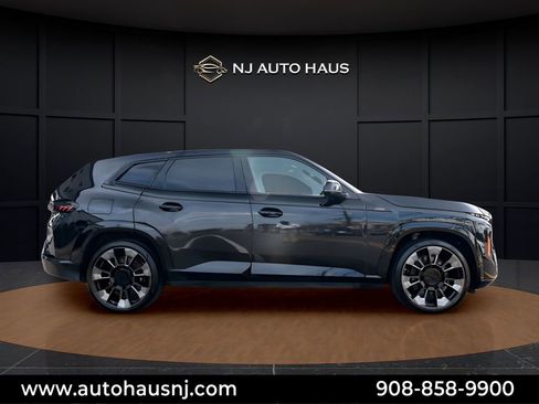 Used 2024 BMW XM AWD/4WD image 10