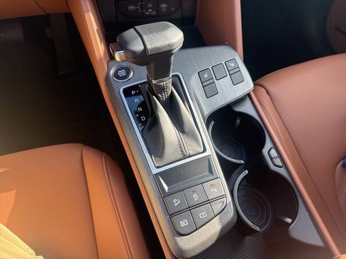 New 2026 Kia Sportage X-Line w/ X-Line Technology Package image 40