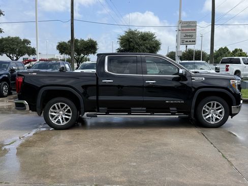 Used 2021 GMC Sierra 1500 SLT w/ SLT Premium Plus Package AWD/4WD image 3