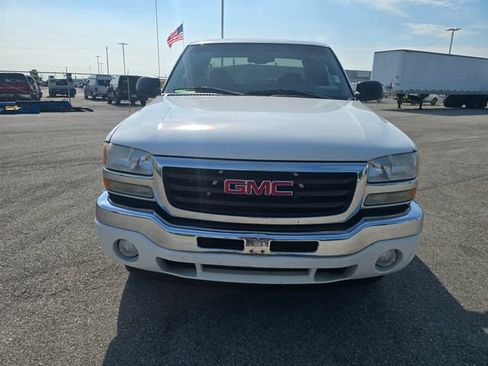 Used 2006 GMC Sierra 1500 SLE w/ Light Duty Power Package AWD/4WD image 9
