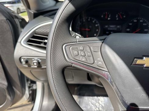 Used 2024 Chevrolet Malibu LT image 25