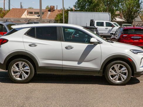 Used 2025 Buick Encore GX Preferred FWD image 4