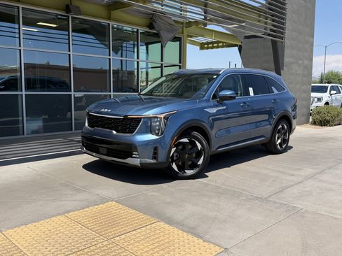 Used 2025 Kia Sorento EX AWD/4WD image 1