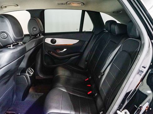 Certified 2022 Mercedes-Benz GLC 300 image 17