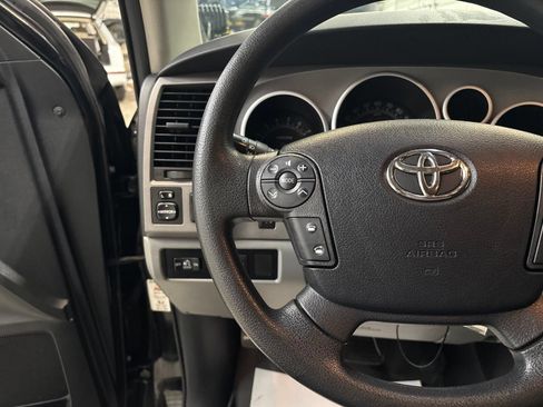 Used 2012 Toyota Tundra 4x4 Double Cab w/ SR5 Pkg image 14