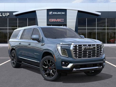 New 2026 GMC Yukon XL Denali w/ Denali Reserve Package image 7
