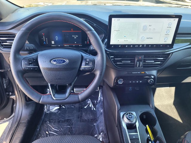 Certified 2023 Ford Escape ST-Line w/ Tech Pack #1 AWD/4WD image 9