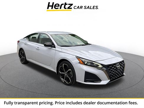 Used 2025 Nissan Altima 2.5 SR FWD image 1