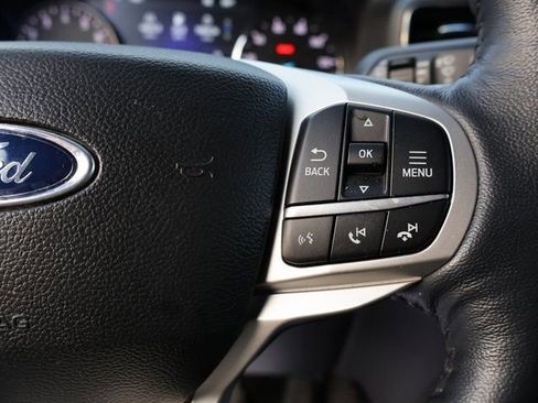 Used 2022 Ford Explorer XLT w/ Equipment Group 202A image 36