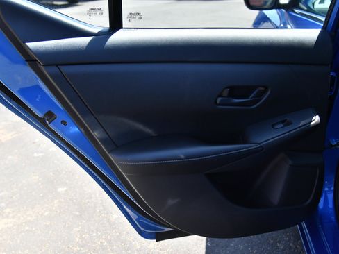 Used 2025 Nissan Sentra SV FWD image 30