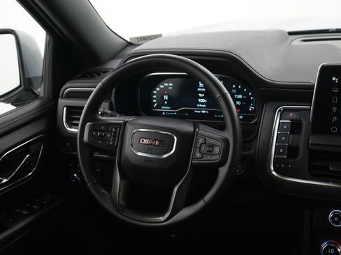 Used 2023 GMC Yukon AT4 w/ AT4 Premium Package AWD/4WD image 15