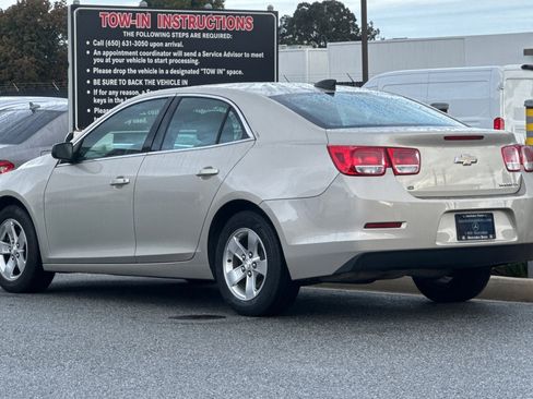 Used 2015 Chevrolet Malibu LS image 3