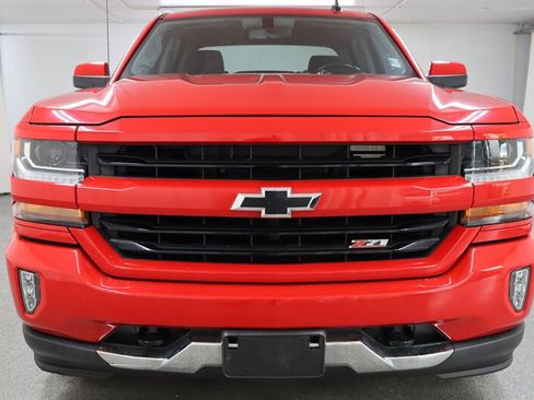 Used 2018 Chevrolet Silverado 1500 LT w/ All Star Edition AWD/4WD image 2