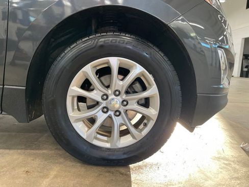 Used 2018 Chevrolet Equinox LT AWD/4WD image 18