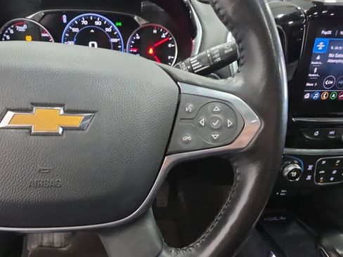Used 2022 Chevrolet Traverse High Country AWD/4WD image 11