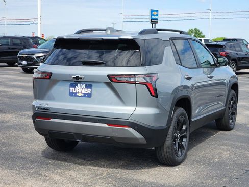 New 2026 Chevrolet Equinox LT FWD image 3