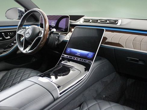 Used 2024 Mercedes-Benz S 580 4MATIC Sedan image 21