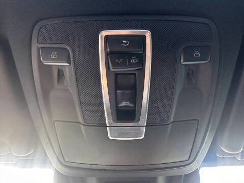 Used 2017 Mercedes-Benz GLS 450 4MATIC image 25