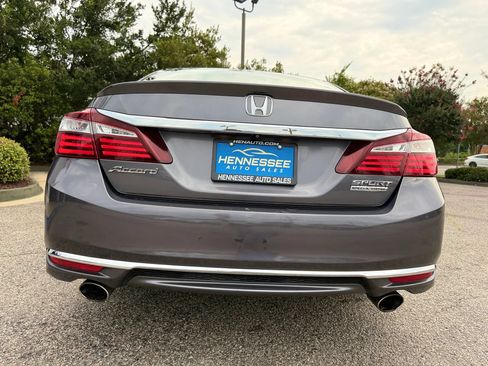 Used 2017 Honda Accord Sport Special Edition image 24